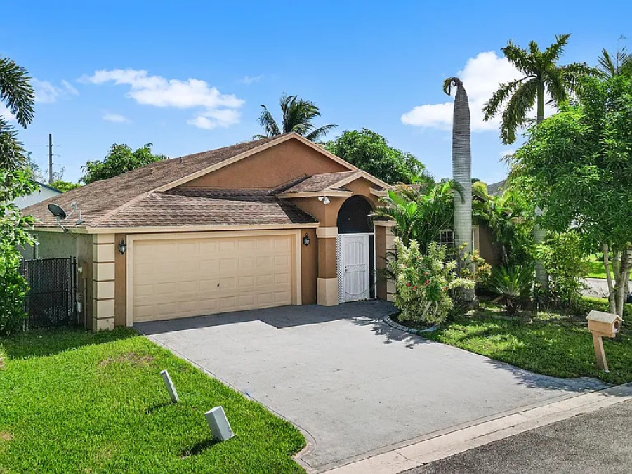 1516 Patrick Way, Greenacres, FL